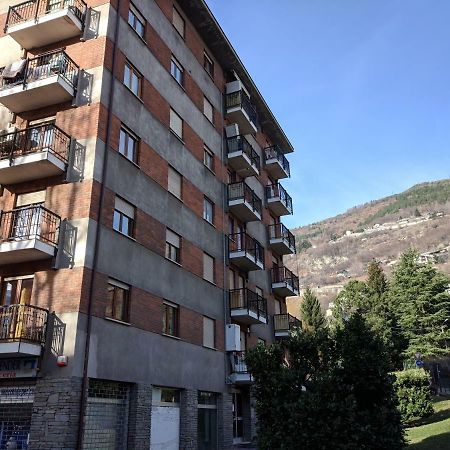Appartamento Casa della nonna per voi parcheggio gratuito per chi lo desidera self check-in Aosta Esterno foto